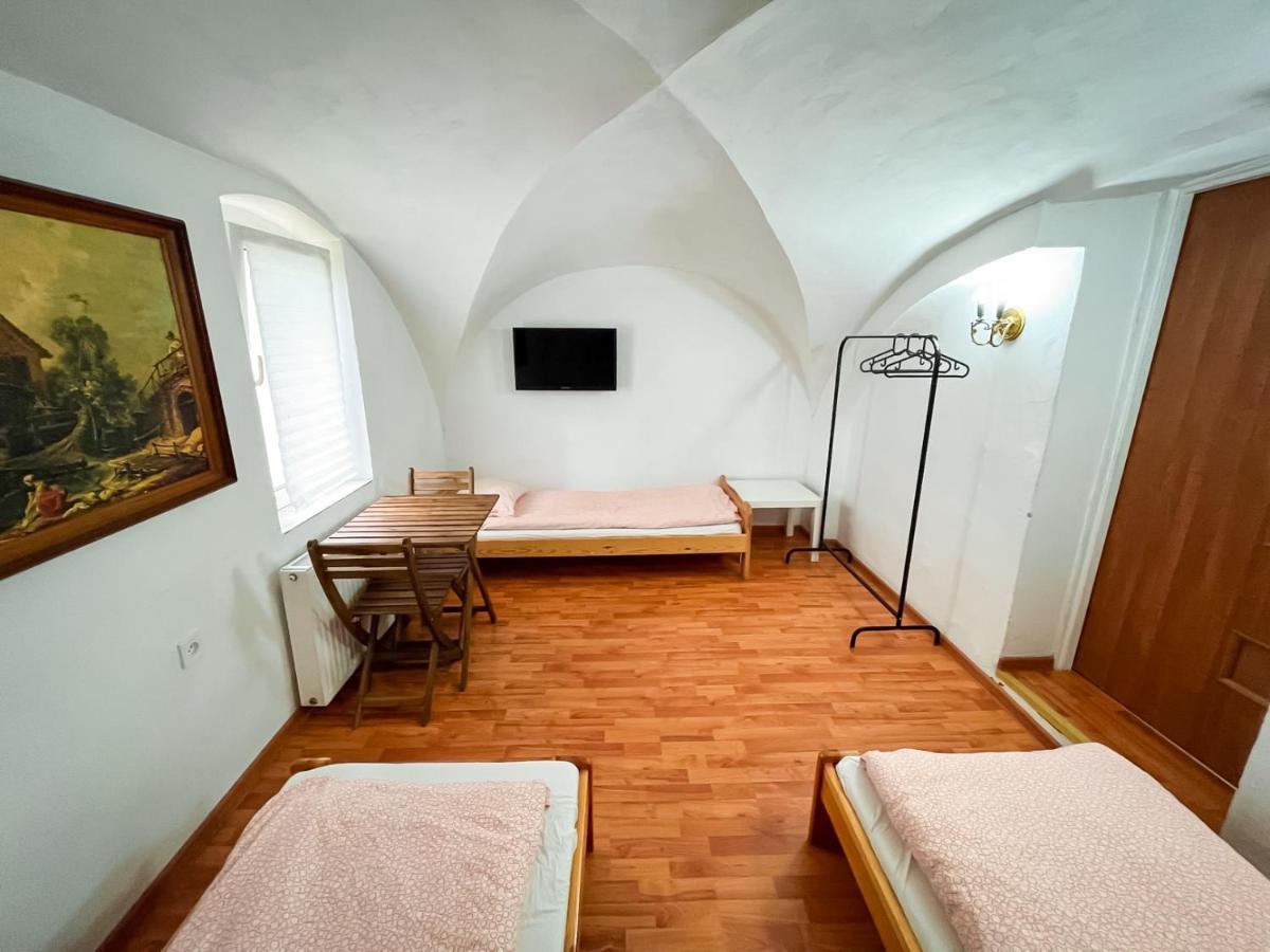Noclegi Woku Świebodzice Exterior foto